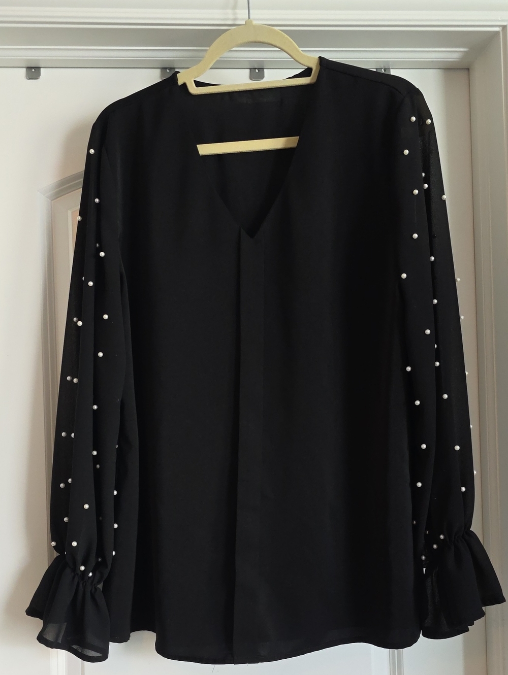 NWOT XL The Boutique Lab Tiana pearl sheer v-neck blouse - Picture 4 of 8